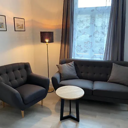 Apartmenthaus Zentral 바트샨다우