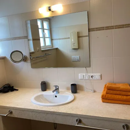 아파트 Apartmenthaus Zentral 바트샨다우