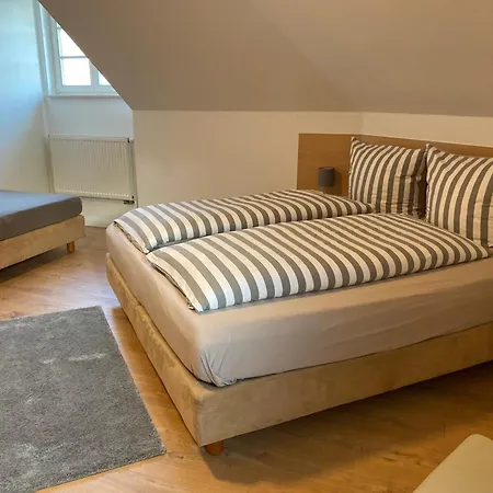 Apartmenthaus Zentral 아파트 바트샨다우