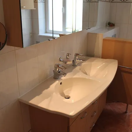 Apartmenthaus Zentral * 바트샨다우